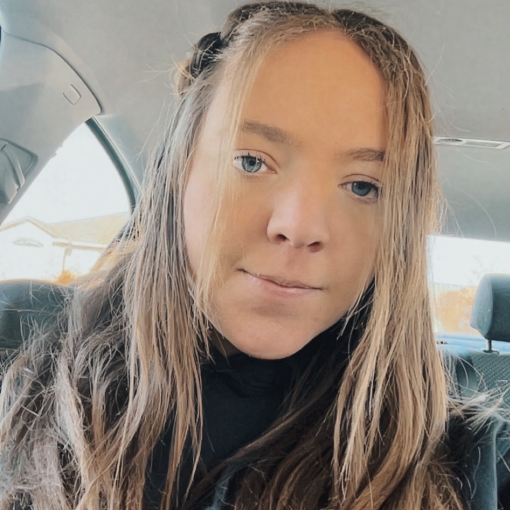 Meet your Posher, Megan